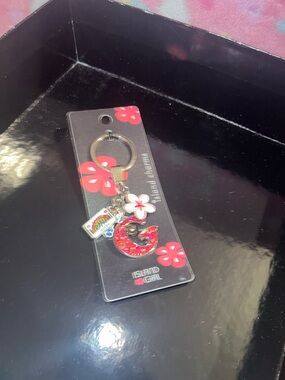 Island Girl G Initial Floral Keychain - Pink Glitter